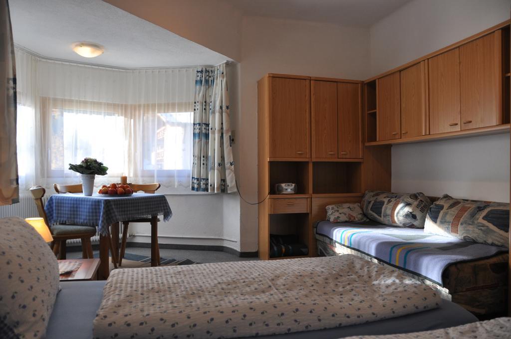 Appartements Pfausler Oetz Buitenkant foto